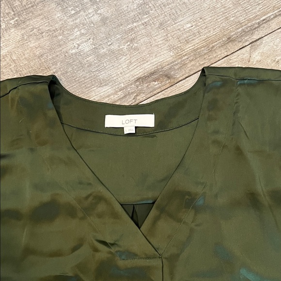 LOFT Forest Green Sleeveless Blouse - Picture 6 of 8